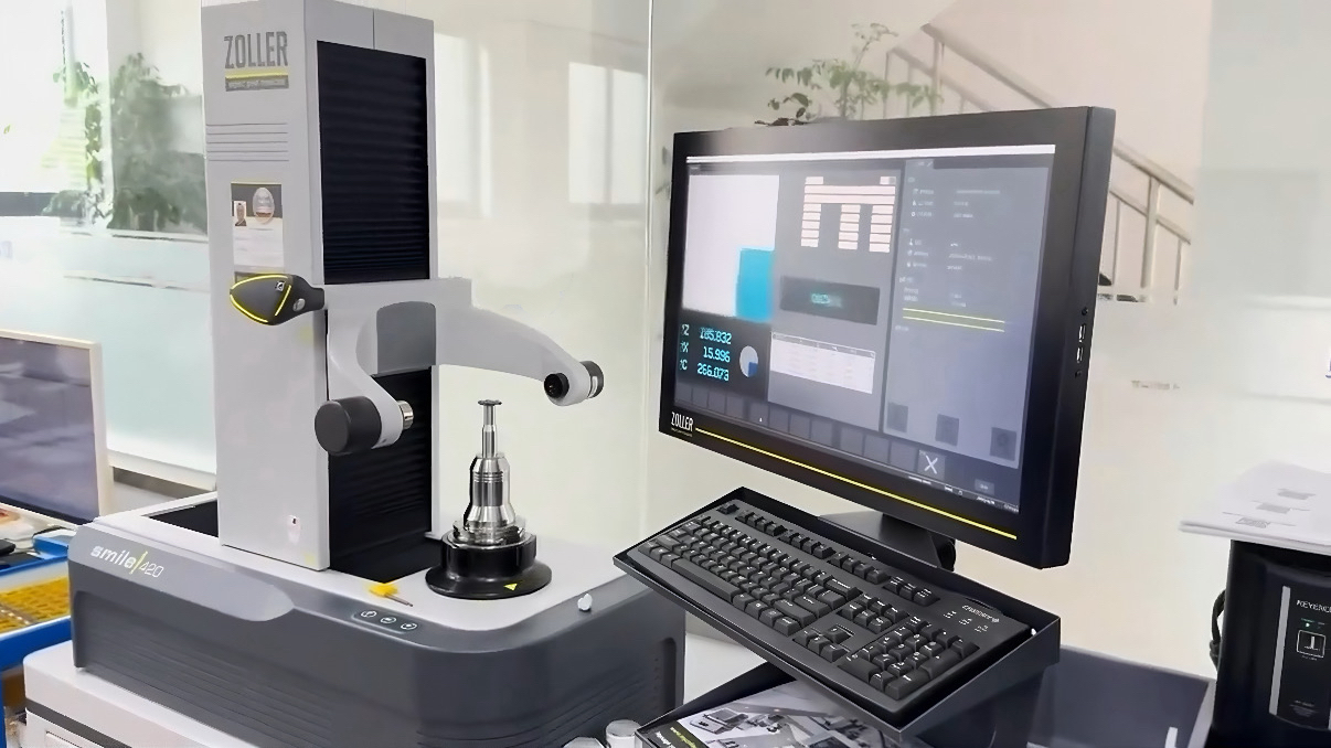 Precision ZEISS inspection equipment